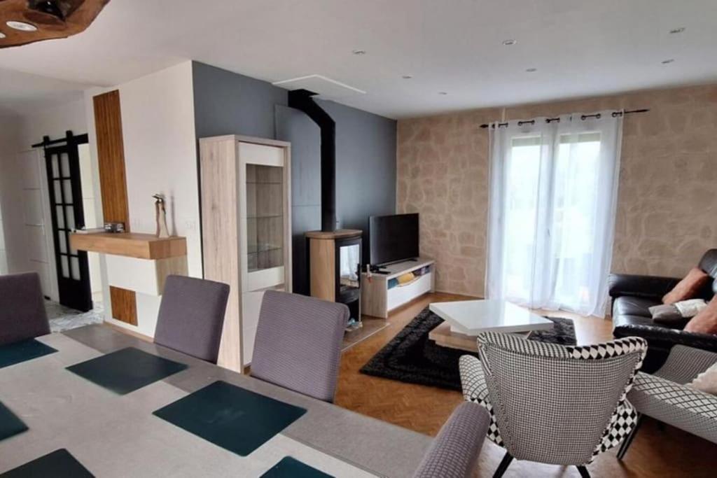 Charmante Maison De Ville Climatisee Avec Wifi 생티리에 라 페르슈 외부 사진